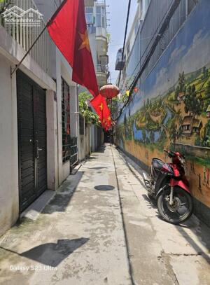 BÁN TÒA NHÀ CHDV ĐƯỜNG HOÀNG HOA THÁM. 130M2 - 6 TẦNG, THANG MÁY. 27 PHÒNG.