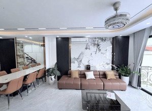 bán nhà phú diễn ngõ 75 thang máy full nội thất - 40m,5 tầng có thang máy, 6 ngủ. vài bước ra ô tô