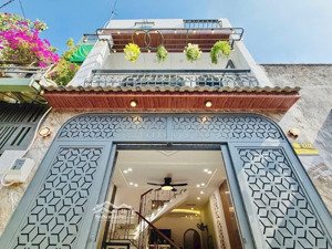 cần bán gấp 2 tỷ 950 nhà 26m2 đường số 14, p5, gần công viên làng hoa. hẻm 5m, sổ riêng, hoàn công