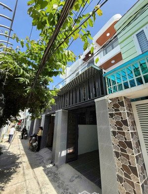 bán 2 căn nhà mới 3 tầng hẻm lương định của ngọc hiệp | cách ô tô 30m | giá 3,95 tỷ/căn