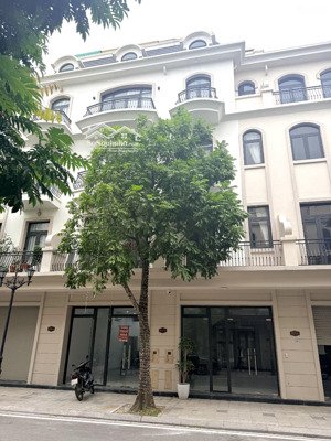 rùng mình rùng mình quý khách ơi..
chủ nhà ngộp bank bán gấp. giá cực rẻ
sao biển 67,5m2.