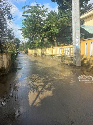 đất thổ cư đầu đường nguyễn tri phương, gần ngay cầu cẩm nam, khách du lịch tấp nập - giá 2tỷ7