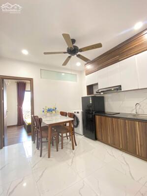 Cho thuê 1pk 1pn Full đồ cực đẹp thoáng ban công tại 98 Thái Hà, Đống Đa