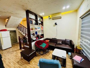 bán nhà đội cấn - giang văn minh, hơn 8 tỷ, dt sổ 42m, 4 tầng, mặt tiền 4.5m, ngõ 3 gác thoáng sáng