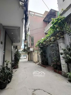 bán nhà văn cao - đội cấn - 12 tỷ - 63m sổ đỏ - ngõ thoáng cách ô tô vài nhà