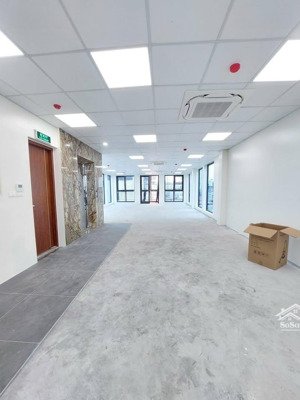 chính chủ cho thuê văn phòng trung văn 120m² không gian rộng giá 19 triệu/tháng