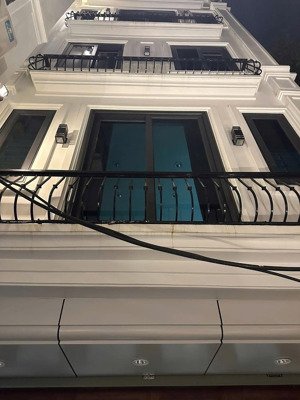 bán nhà phố hoa lư, 40m2, 5 tầng xây mới, thang máy, mặt ngõ thông, 30m ra phố, gần cv thống nhất