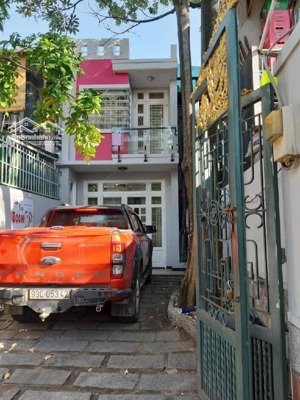 mặt tiền kinh doanh - 4.3m x 25m - 100m - có dòng tiền - thương lượng