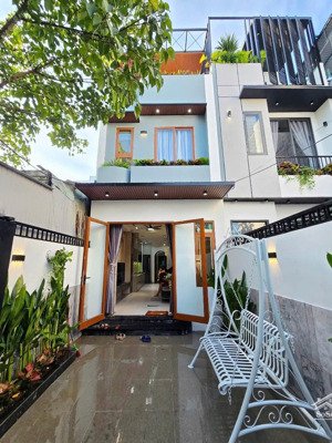 bán gấp ngôi nhà tại khu dân cư ngay chợ bờ ngựa giá 850 triệu , đường hưng nhơn, bình chánh