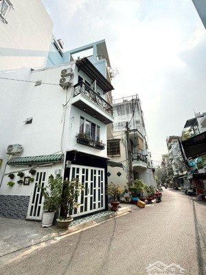 siêu mặt tiền phùng văn cung - 3 tầng btct - 2pn 3wc mới đẹp ở ngay - ko qh lg - chỉ 3.x t