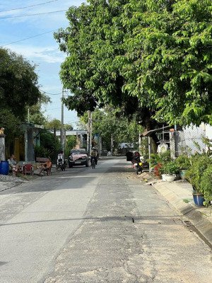 bán đất 83 m tại bà điểm phan văn hớn hóc môn xây dựng tự do pháp lý rõ ràng minh bạch