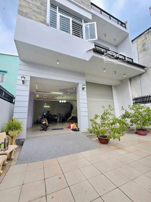 bán biệt thự mini dương văn cam - chợ thủ đức - 162m2 - 3tầng - hẻm xe hơi tránh - sân đậu xe hơi