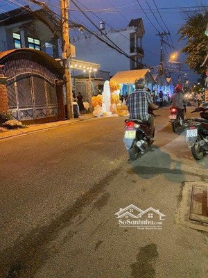 bán nhà, 120 m2, chỉ 6 tỷ 1, hẻm xe hơi, đường lê thị riêng, lh ngà nhà phố