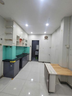 căn hộ thang máy cc phan văn khỏe q6 shr