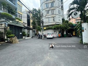 vài bước ra đường nguyễn bỉnh khiêm - nguyễn thị minh khai, q1 - 4 x 17m gp 5 tầng, chỉ 18,7 tỷ