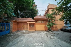 rất rẻ: 61tr/m2 đất ngay q1! công nhận: 800m2 - nguyễn hữu cảnh, bình thạnh xây khách sạn giá 49 tỷ