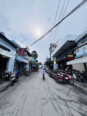 chính chủ cần bán hấp nhà đường dương bá trạc diện tich 40 m 2 nhinh 4 tỷ