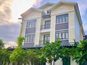 bán nhà shr góc 2 mặt tiền đường lớn 16m |dtsd 385m2| gần sông công viên kết nối phạm văn đồng q.bt