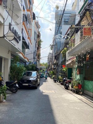 huỳnh văn bánh - trường sa - hẻm nhựa 8m thông 60m2 6 tầng ( 4.5x13m ) - rất đẹp chỉ 15.5 tỷ tl