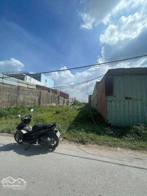 hạ 300tr. bán đất sổ đỏ riêng 5*39m mặt tiền đường liên ấp 2-6 vĩnh lộc a