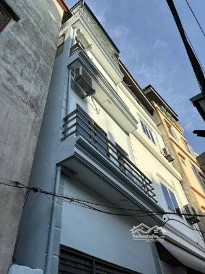 hiếm chỉ nhỉnh 5 tỷ ! có nhà 4 tầng phú thượng - tây hồ - nhà dân - sổ đỏ riêng- gần phố , ô tô