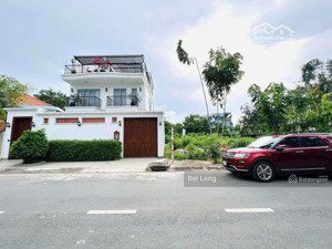 biệt thự đẹp giá tốt quận 2. hướng đông bắc 216m² khu dân cư đẳng cấp. giá 60 tỷ