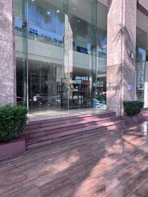 bán shophouse 144m² giá 25tỷ tầng trệt goldenking 15 nguyễn lương bằng q7 đối diện dự án l''acade