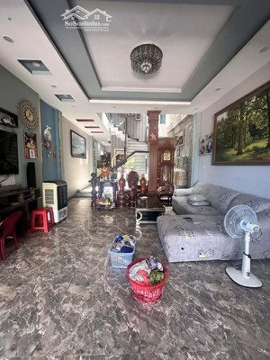 bán nhà 4 tầng 110m2 mặt tiền đường - ngang 5 - thông quang trung gò vấp - 1x tỷ còn bớt