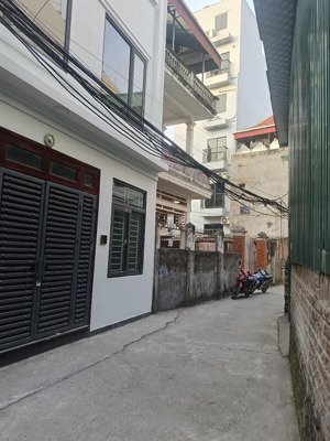 bát khối căn nhà hiếm ô tô vào lô góc thoáng sáng kinh doanh tốt ở sướng