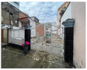 lô nhì đường huỳnh tấn phát cách mặt tiền 5m quận 7. 200m2 giá ngợp 12.99tỷ