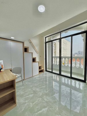 cănn hộ duplex bancol trắng - gần lotte mart, tdtu, rmit - tiện di chuyển qua q1,3,4,8