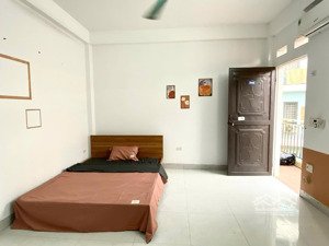 phòng trọ ccmn ban công thoáng 261 phú diễn 3tr6