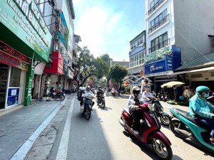 bán nhà ngõ trại cá -trương định -hai bà trưng vị trí đẹp, cách mặt phố trại cá đúng 1 nhà