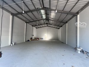 cho thuê xưởng mới 260m2 tân bình dĩ an đường nhựa xe tải hết tấn