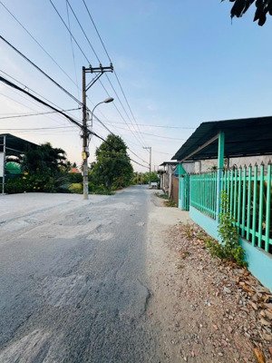 chủ bán rẻ 120m2 đất ở mặt tiền đường nhựa kế đoàn nguyễn tuấn, tân quý tây, bình chánh giá 3,2 tỷ.