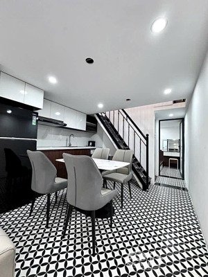 bán nhà 2 tầng 3 ngủ phố khâm thiên. sổ đỏ chính chủ. để lại full nội thất như hiện trạng