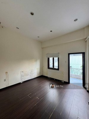 chỉ 1 phút đến hồ con rùa! hxh phạm ngọc thạch, cn:72,9m2 - 3 tầng, giá 22 tỷ tl 