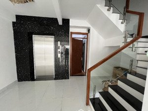 hxh nguyễn thái bình, phường 12, tân bình 112m² 5 tầng khai thác căn hộ dịch vụ