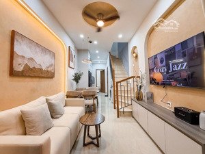 bán gấp trong tháng - bán nhà hẻm nhất chi mai 29m² 2 tầng - 6.45 tỷ