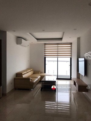 cho thuê n03 trần quý kiên, 80m2 , 2 ngủ ,full đồ gỗ, vào luôn. liên hệ o.971/342/965