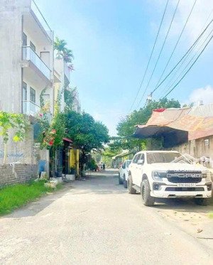 nhà giá rẻ quận 2-2 tầng-sổ riêng-2 mặt thoáng-an ninh-gần chợ-cách đường lớn 100m-72m2-chiỉ 5,8tỷ