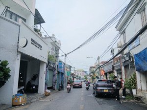 mặt tiền kinh doanh khủng nhà 13x26m2 chương dương, linh chiểu, thủ đức