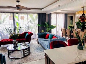 cần bán gấp! bán căn hộ cao cấp 3 ngủ royal city, full nội thất đẹp, giá 17,5 tỷ, sổ đỏ lâu dài