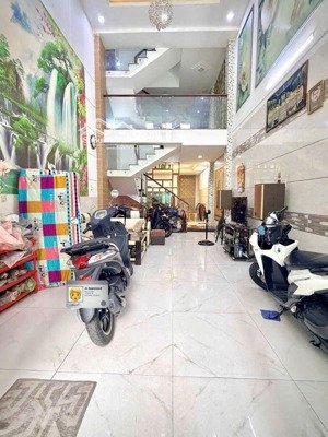 nhà quận bình tân hẻm 6m thông gần lê văn quới 5 tầng kiên cố mới đẹp mua nhà đón tết 2026,tiện ích