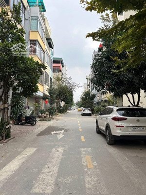 bán nhà khu tđc thạch bàn-dt 90m2*6 tầng-phân lô-thang máy-oto đỗ cửa-vỉa hè-kinh doanh