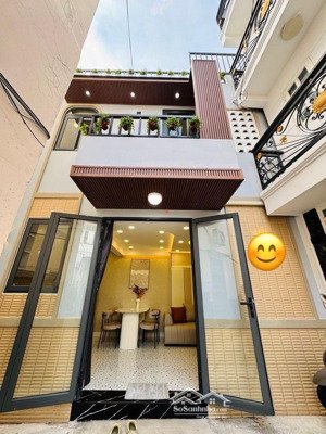 nhanh mới kịpsát quận 1 - gần hàng xanh - ngay thị nghè - 2 tầng - full nội thất - chỉ 6.25 tỷ tl