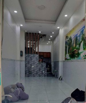 lê trọng tấn - dt30m2- 1 trệt 2 lầu, 3 pn - đã hoàn công , đang cho thuê 7triệu/tháng - chỉ 4 tỷ tl