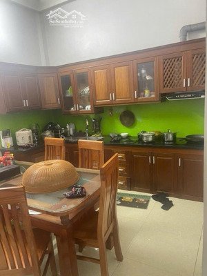 ô tô tải tránh, 13m, vỉa hè, 20m đến vinhome cổ loa, mặt tiền 8m, 100m2x3t, 14.58 tỷ 