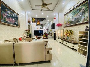 bán nhà đẹp ở ngay mặt tiền tương lai ql13, ô tô đậu cửa, hiệp bình phước - 3 tầng, 70m2 - 7 tỷ 8