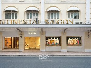 cho thuê siêu phẩm mặt phố quang trung,diện tích: 465m2x2 tầng,mặt tiền:18m, vỉa hè rất rộng !!